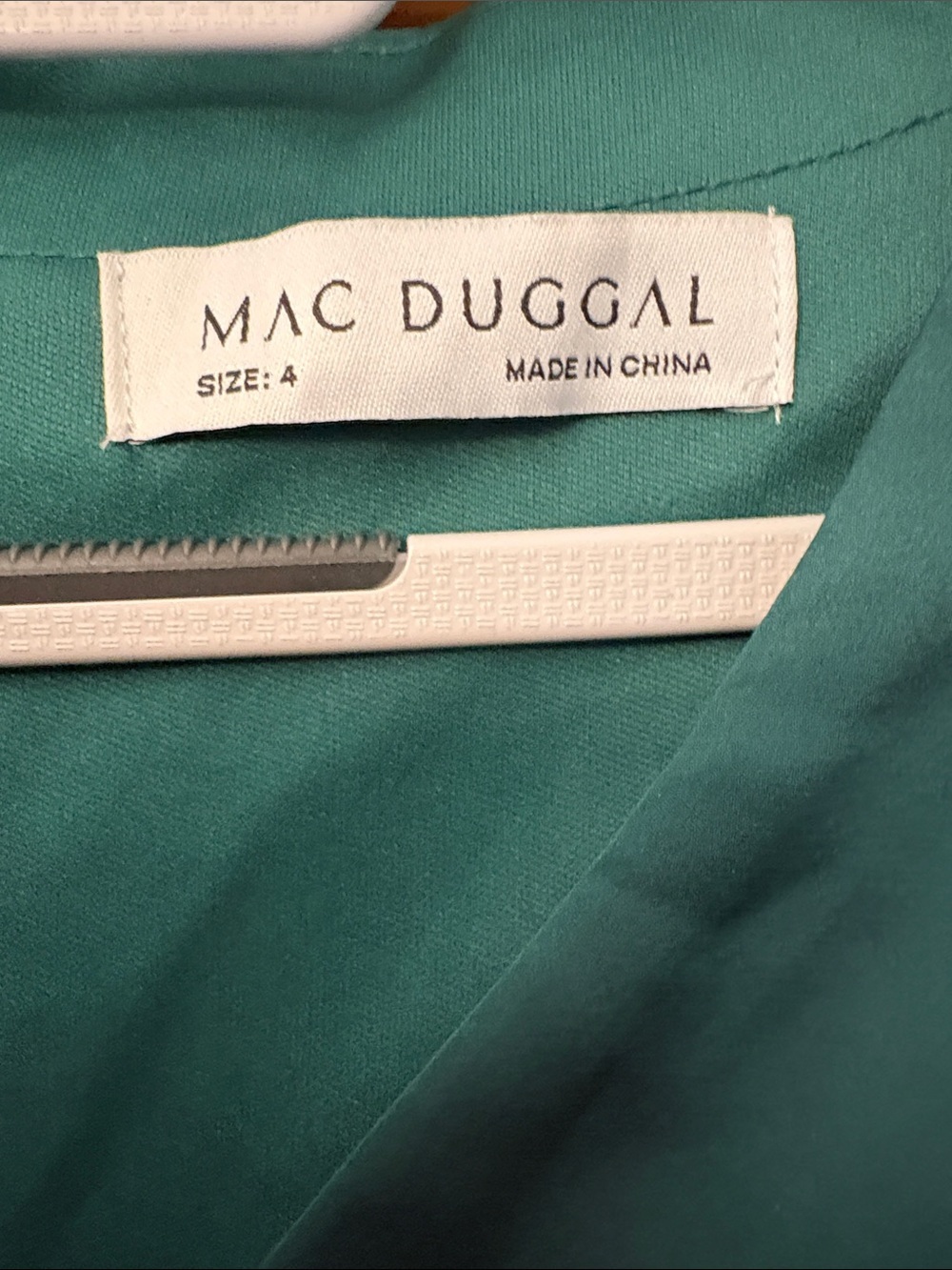 Mac Douggal Long Sleeve V-neck Knee Length Gown Emerald Green Size 4 Style 67527 - Picture 6 of 11